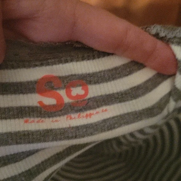 Gray and white striped tank top size large juniors - Picture 3 of 3